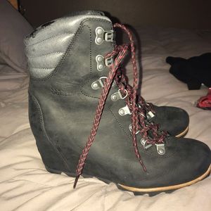 Sorel wedge lace up winter boots